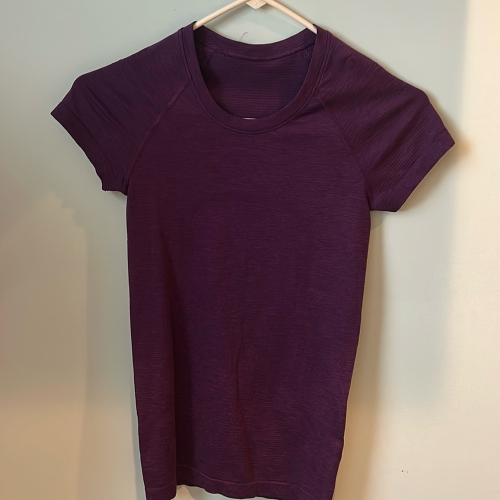 Lululemon Swiftly Tech Short Sleeve Shirt Hip Length